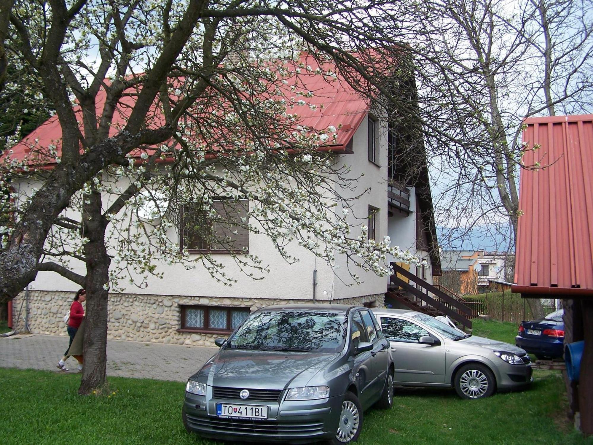 Robotnicka Ubytovna Bodice 104 Liptovsky Mikulas Bagian luar foto